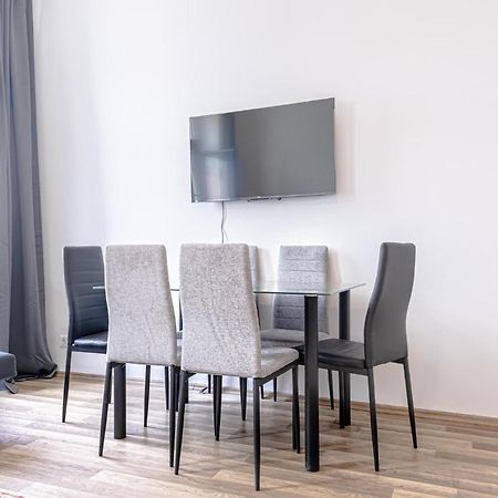 Explore Vienna 2Br And 1Lr Retreat Near Westbahnhof Eksteriør bilde